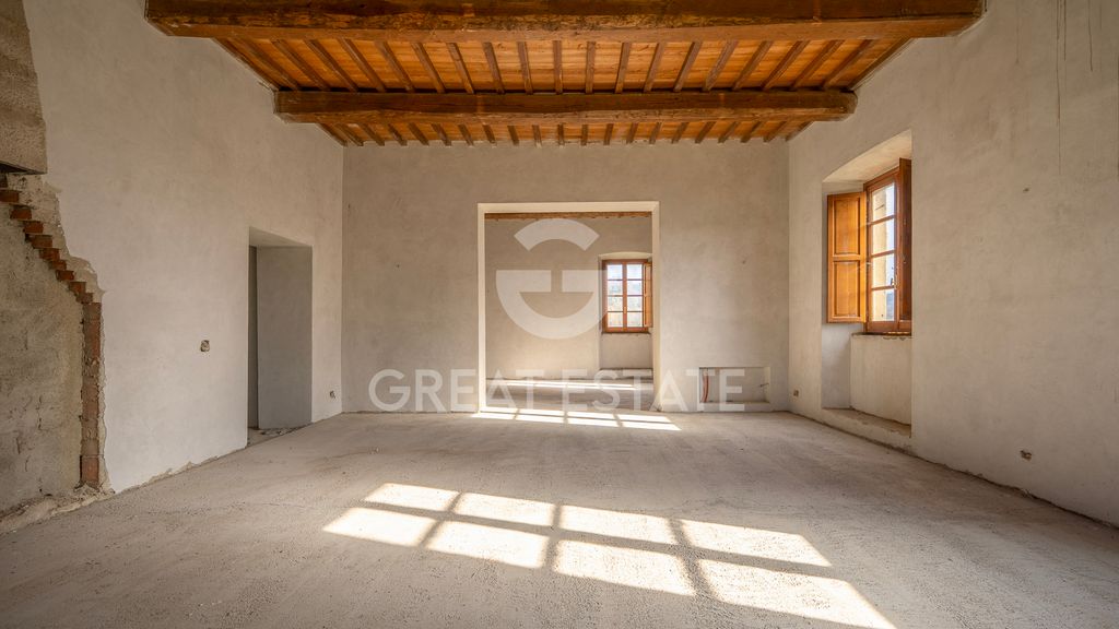 Property photo 2 of 37 Interiors