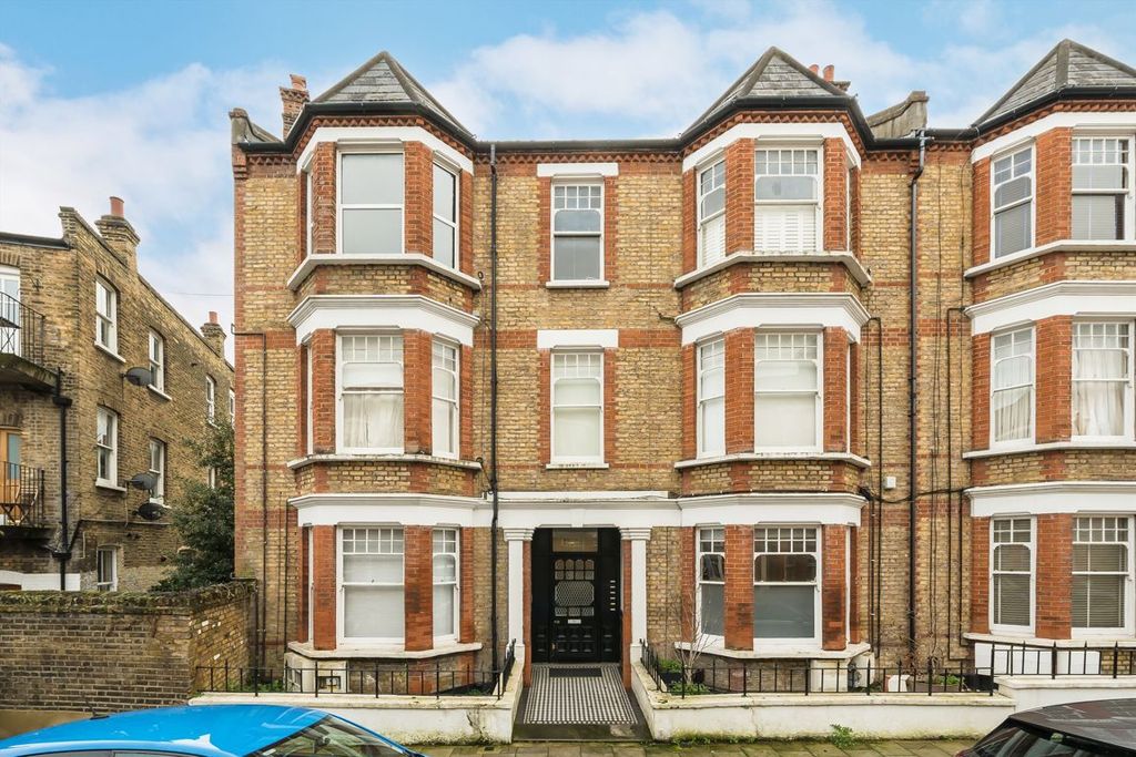 Property photo 1 of 7