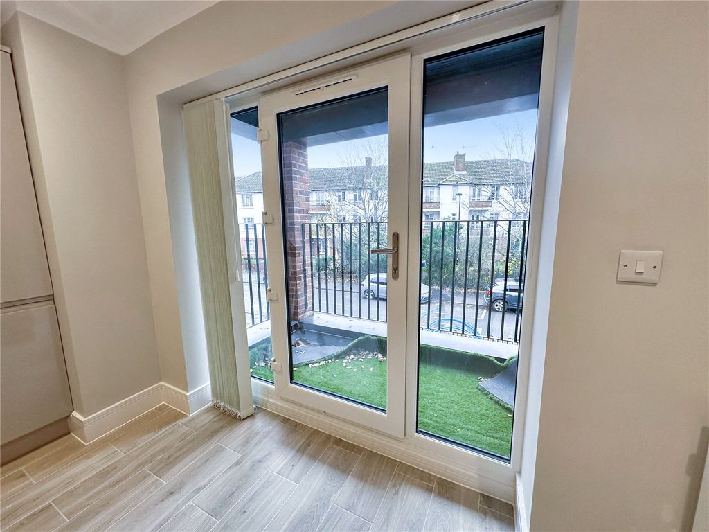 Property photo 3 of 10 Picture No. 04