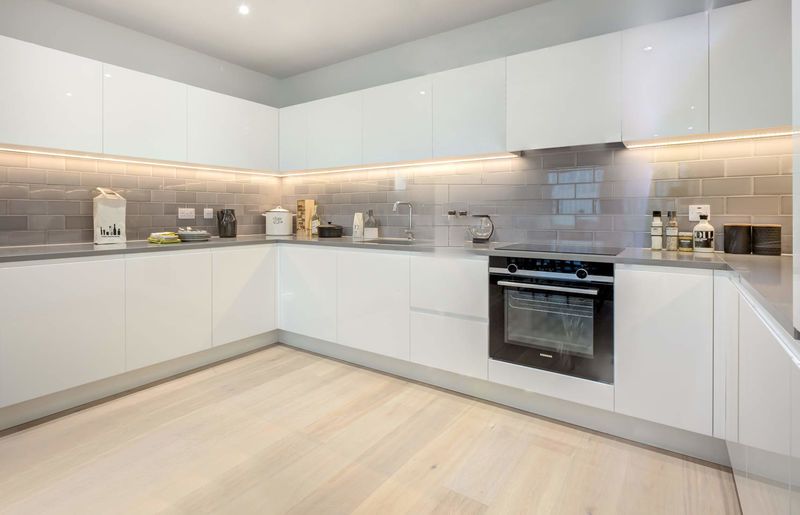 Property photo 2 of 12 Photo 7