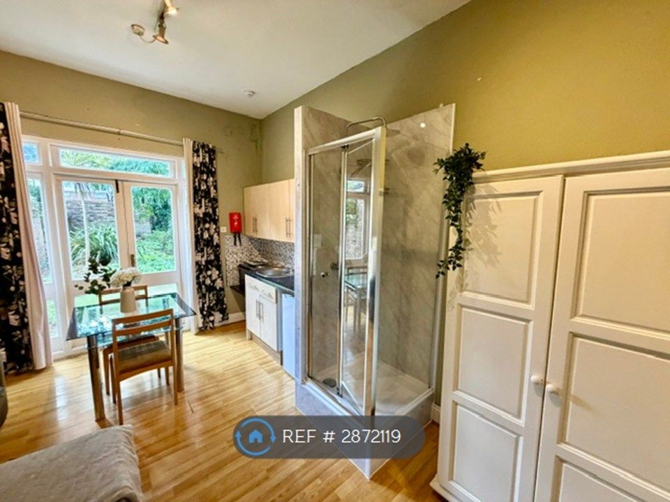 Property photo 1 of 25