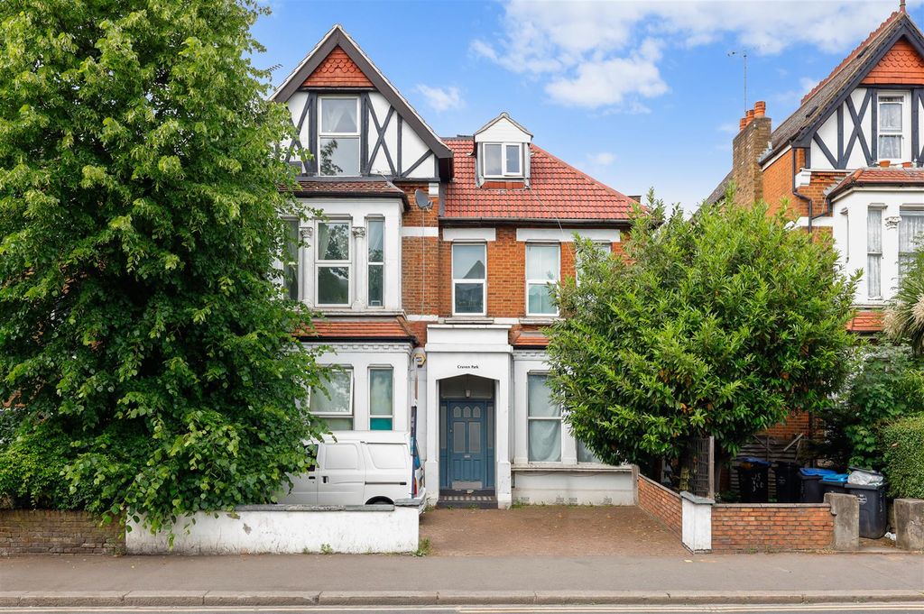 Property photo 1 of 8