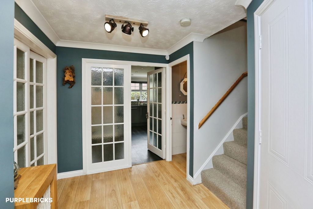 Property photo 2 of 21 Hall