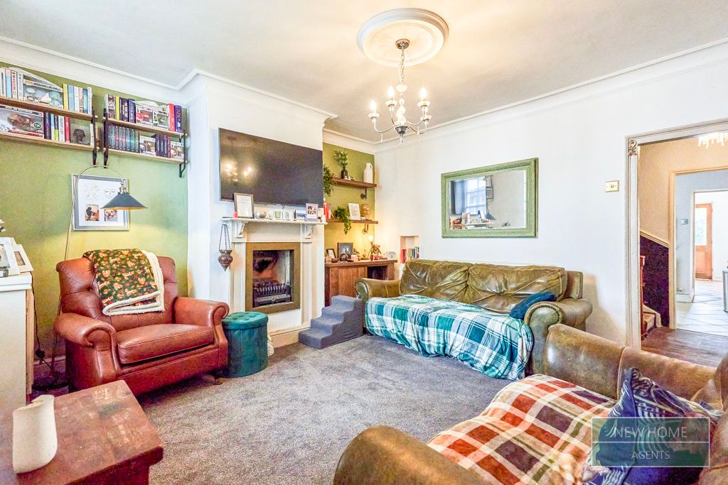 Property photo 3 of 19 Photo 16