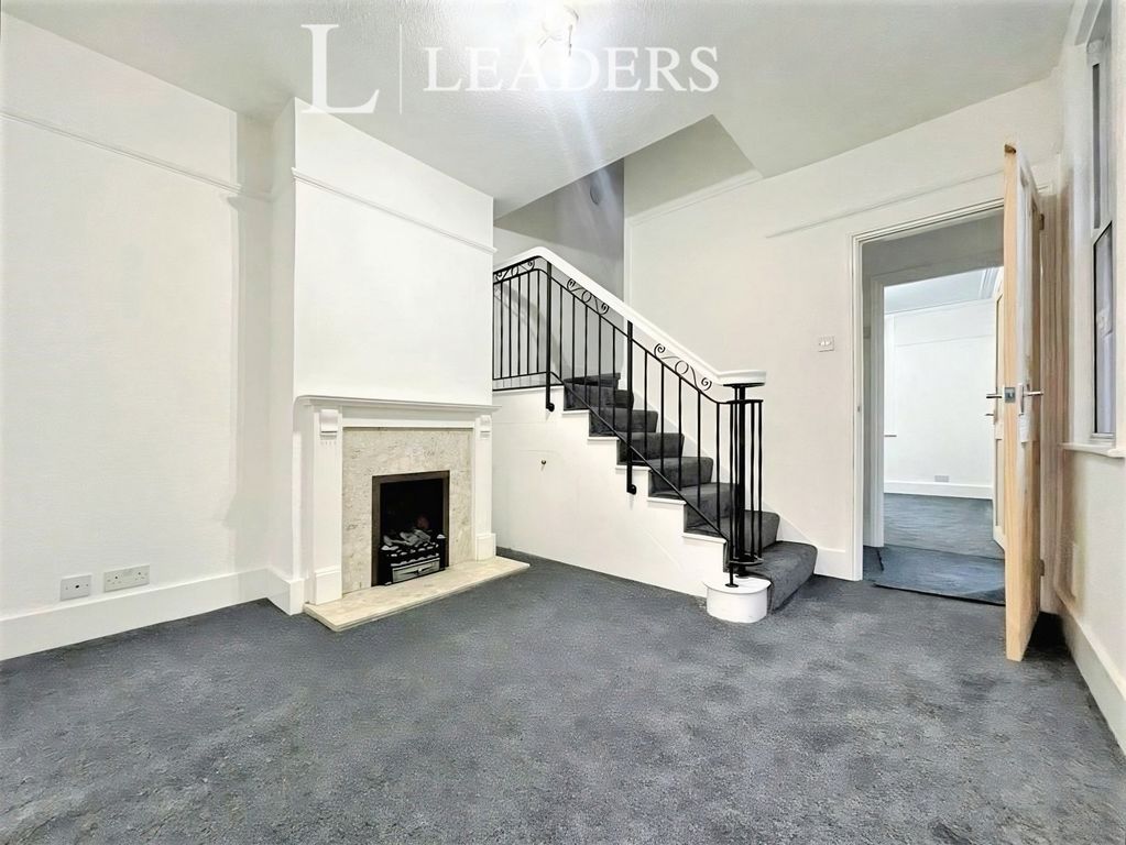Property photo 3 of 13 Pbox-Img.Jpg