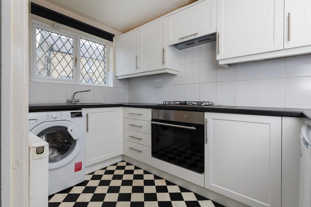 Property photo 2 of 22 Kitchen