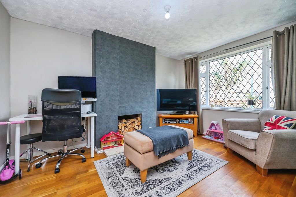 Property photo 3 of 13 Play Room