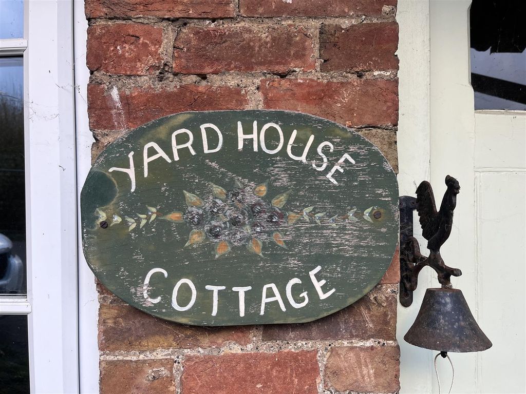 Property photo 2 of 15 Sign