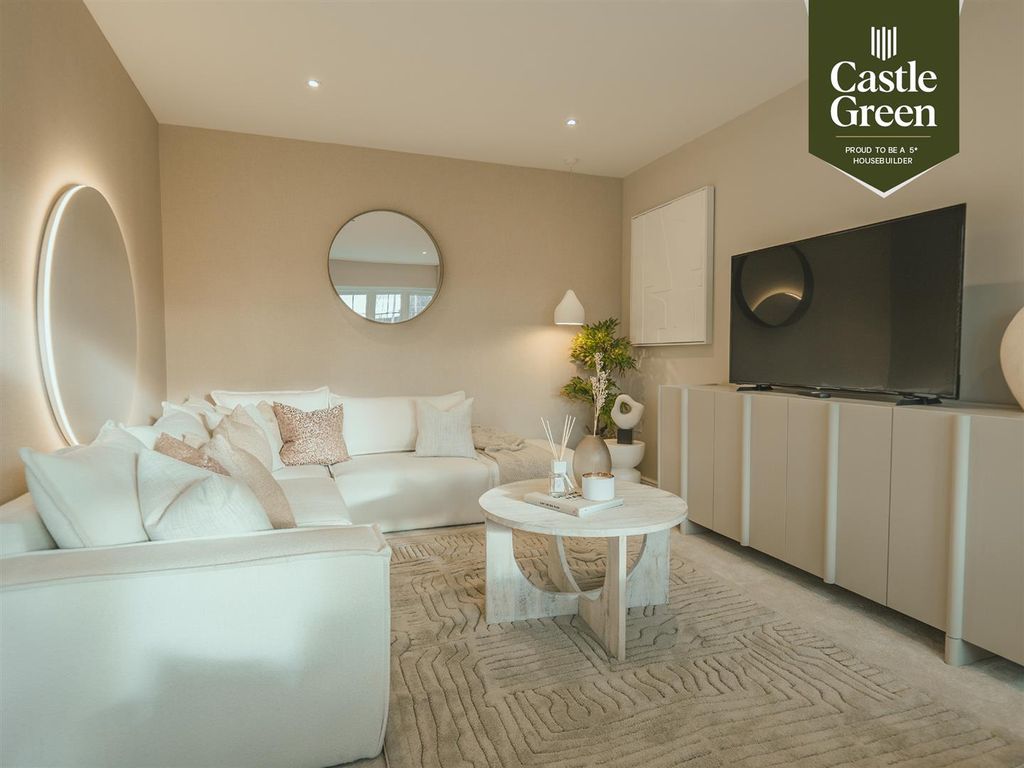 Property photo 3 of 15 Henley Images2.Png