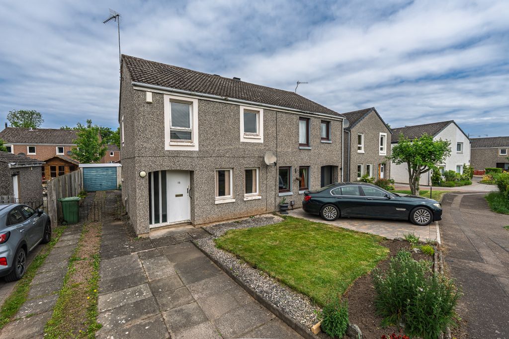 Property photo 2 of 24