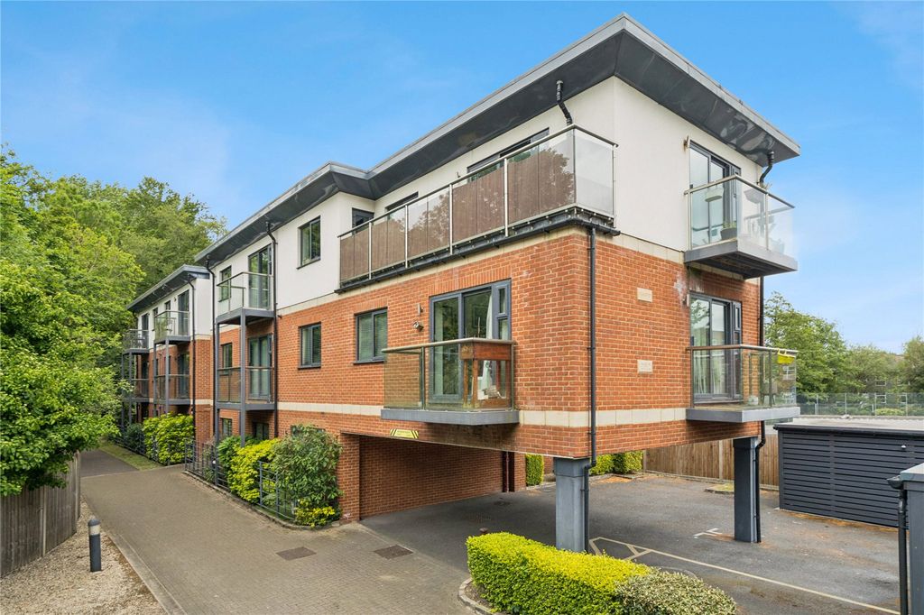 Property photo 1 of 14 Picture No. 07