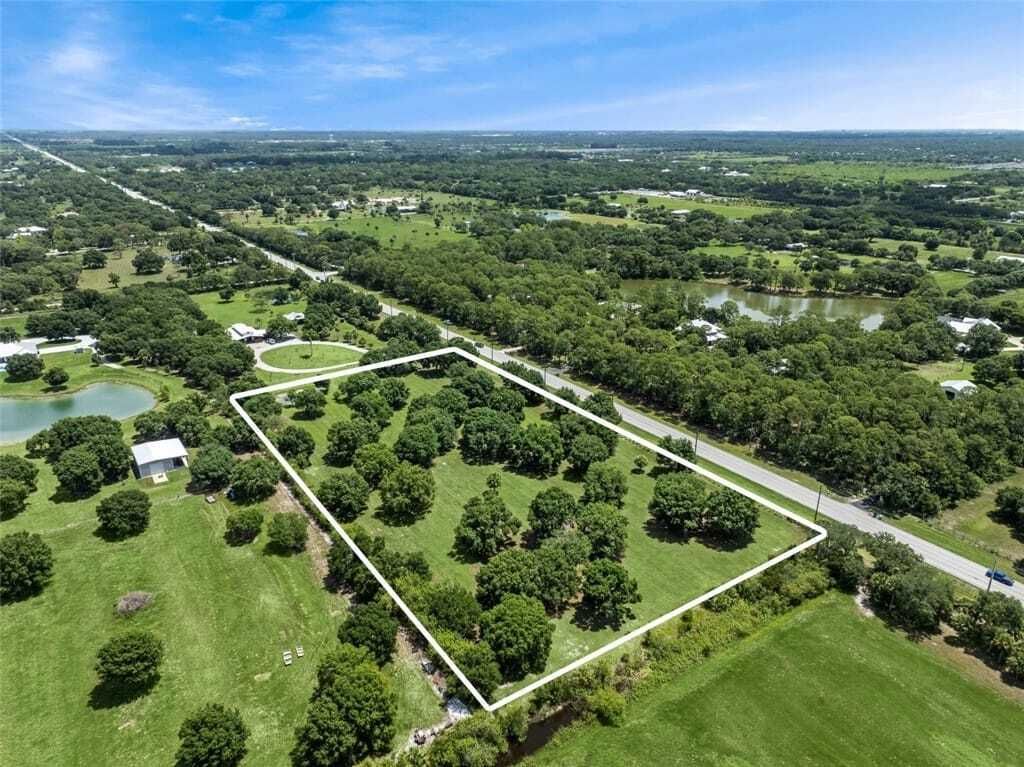 Property photo 3 of 12 <Alttext/>