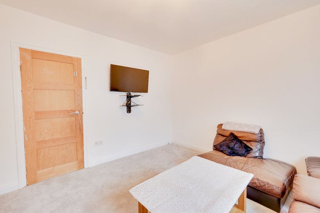 Property photo 3 of 14 Picture No. 09