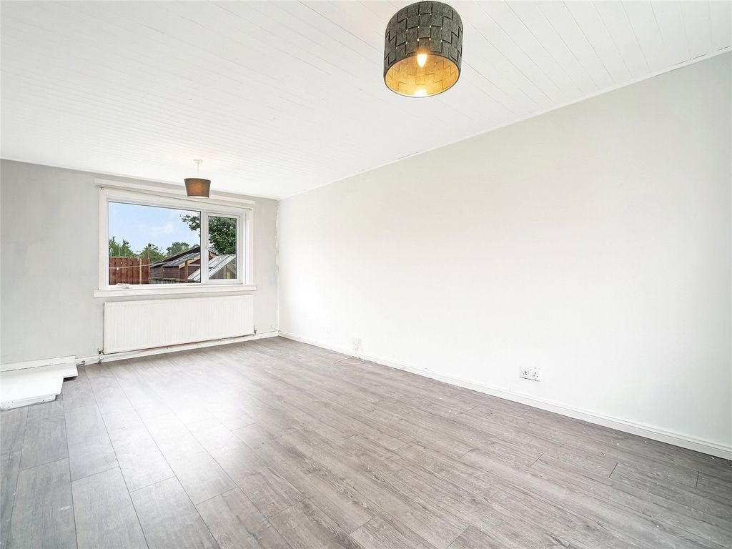 Property photo 3 of 20 Picture No. 05