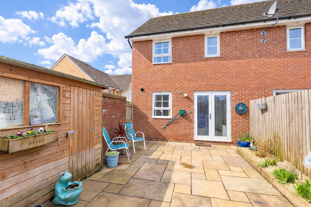 Property photo 2 of 22