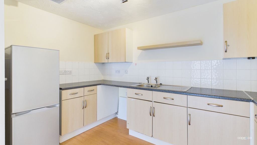 Property photo 2 of 7 5044096
