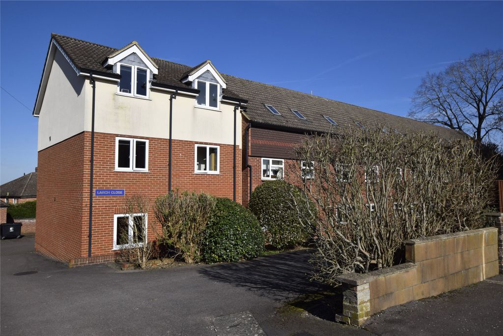 Property photo 3 of 8 Picture No. 06