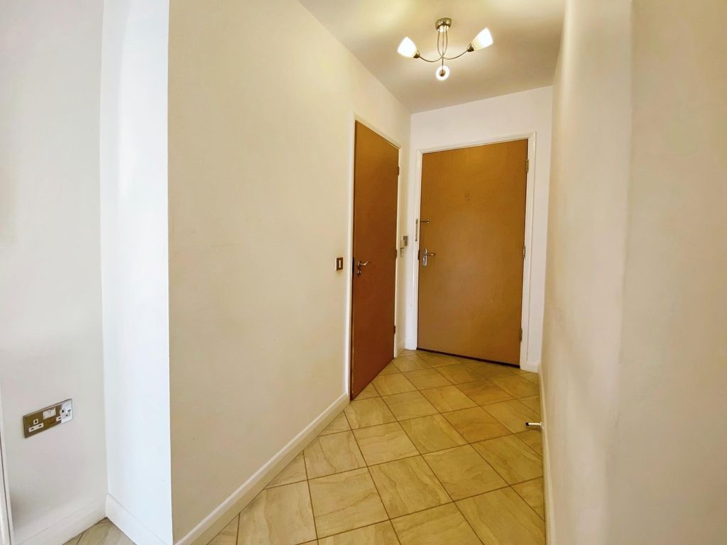 Property photo 2 of 13 Picture No. 15