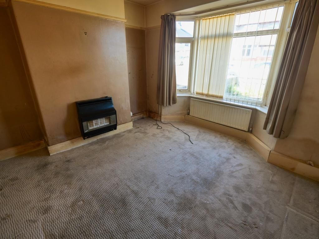 Property photo 2 of 8 Living Room