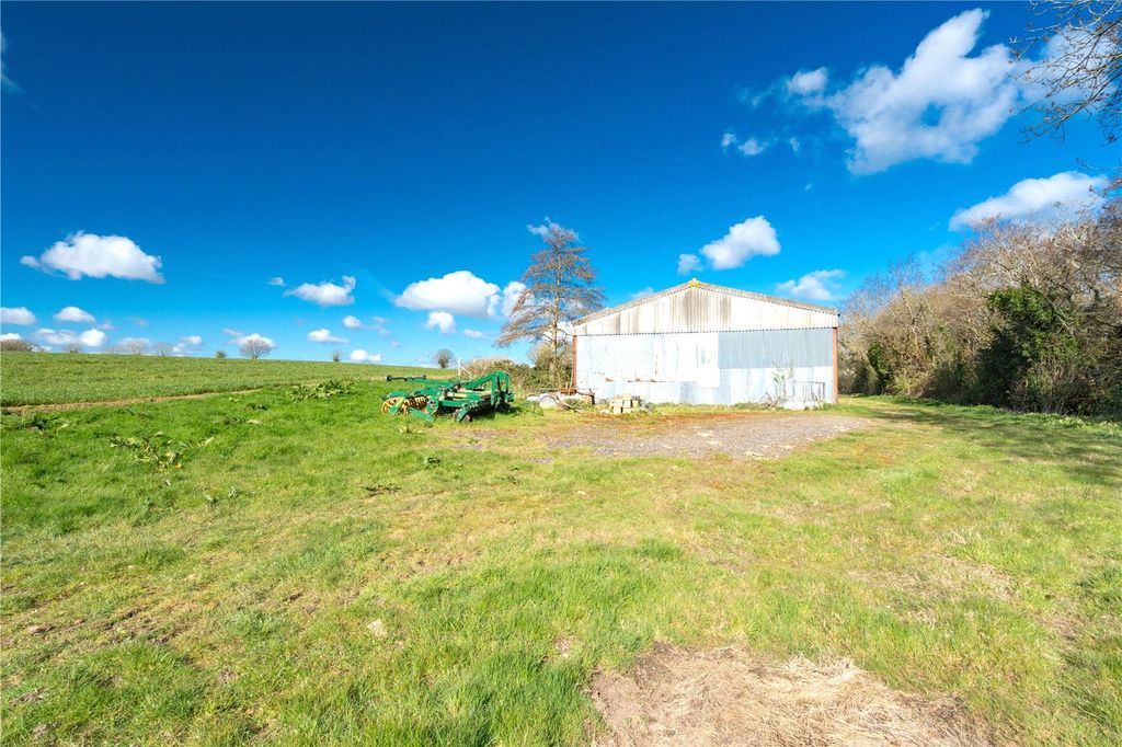 Property photo 3 of 10 Picture No. 23