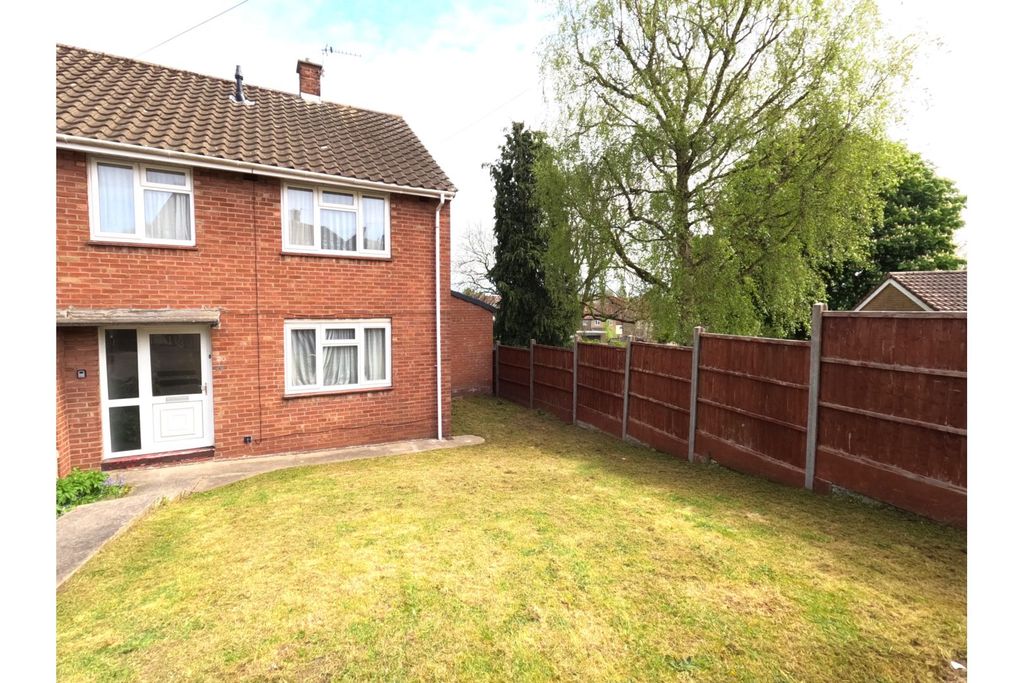 Property photo 3 of 31