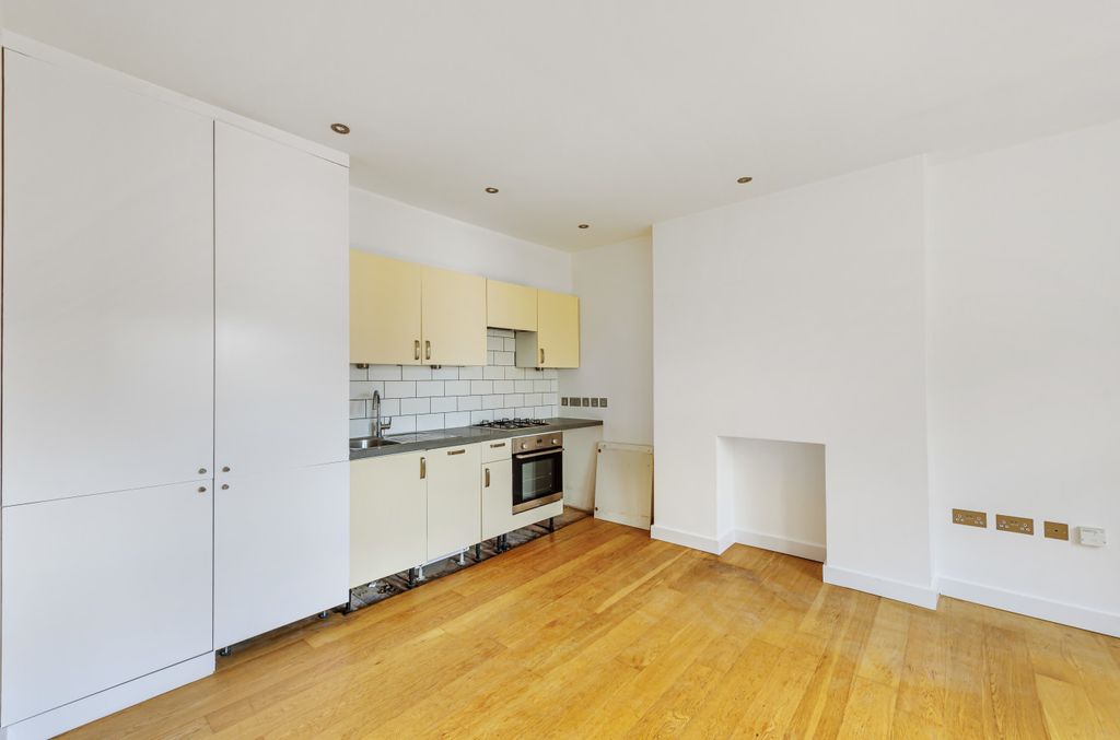 Property photo 3 of 7 902340 (2).Jpg