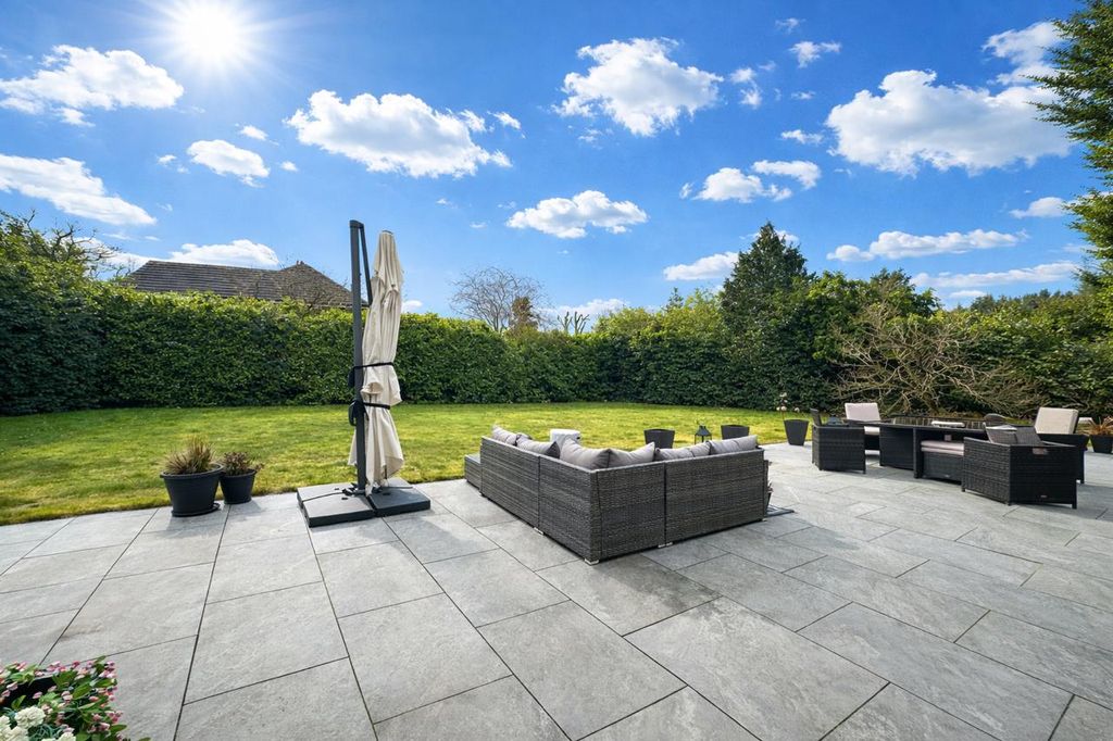 Property photo 3 of 56 E250D6D3-E439-4Ccb-A784-Bd88037F89E8.Png