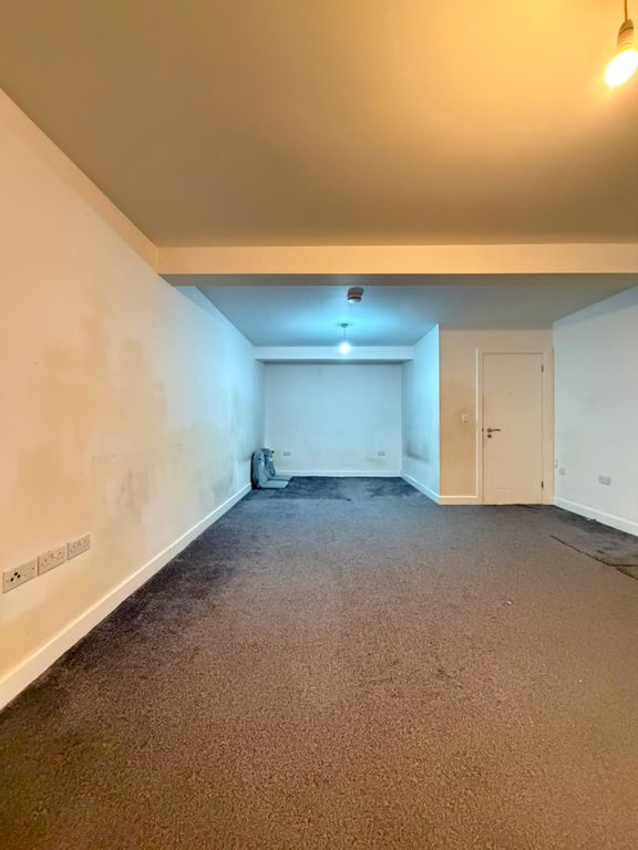 Property photo 3 of 4
