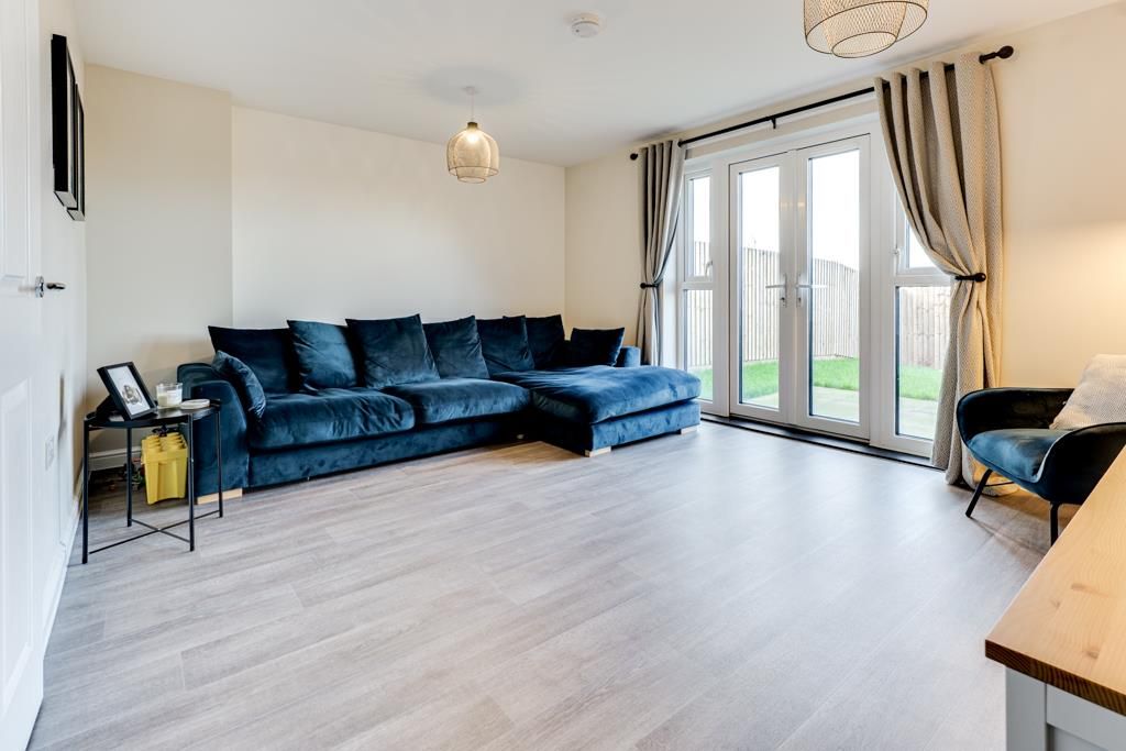 Property photo 3 of 26 22 Ayrton Close, Barton Seagrave-15.Jpg