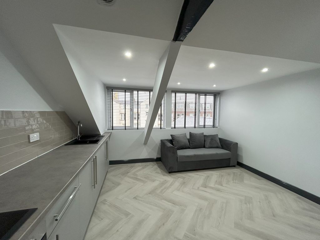 Property photo 1 of 9 Img_1976