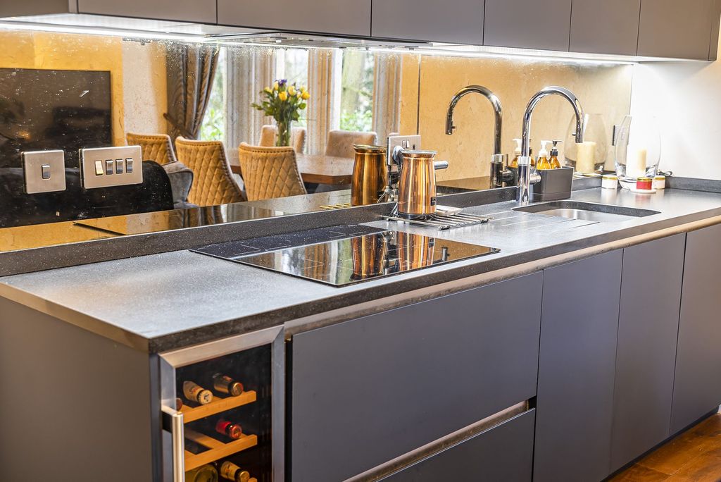 Property photo 3 of 25