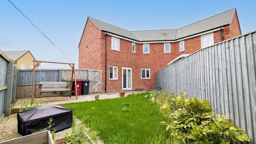 Property photo 3 of 18