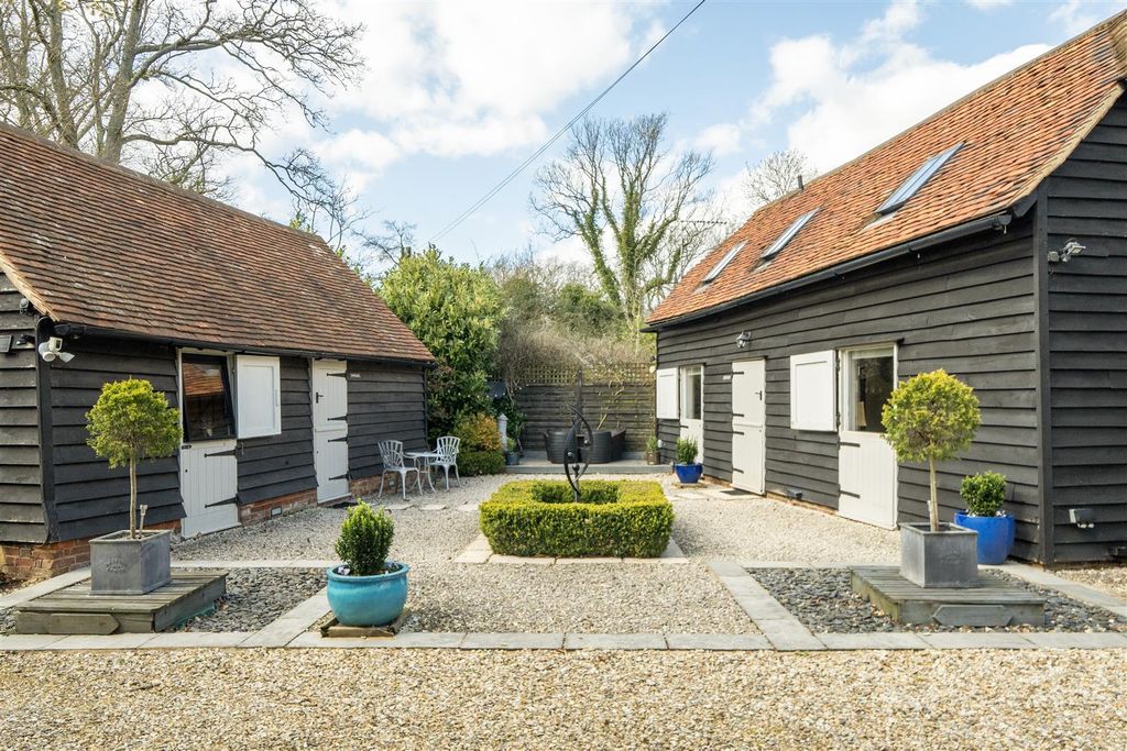 Property photo 1 of 16 Main Photo.Jpg