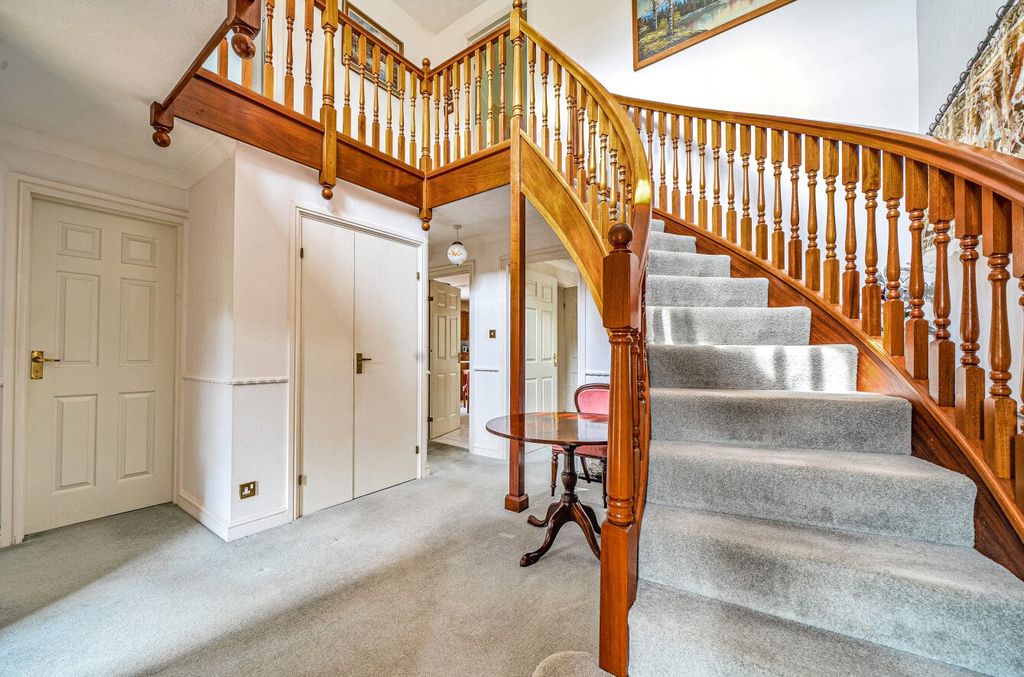 Property photo 3 of 19 Hallway