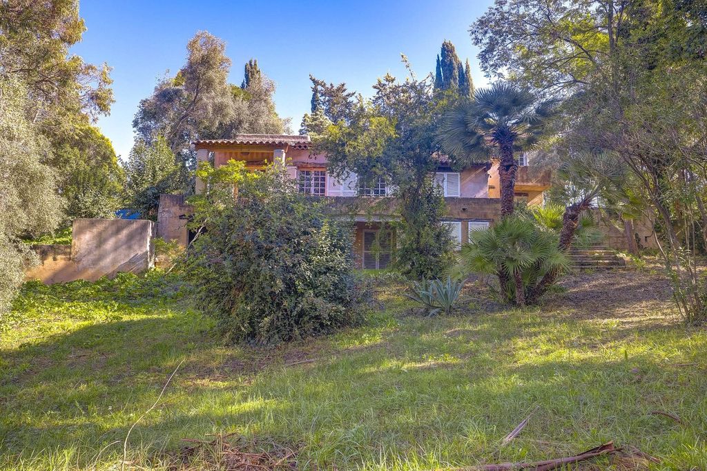 Property photo 2 of 8