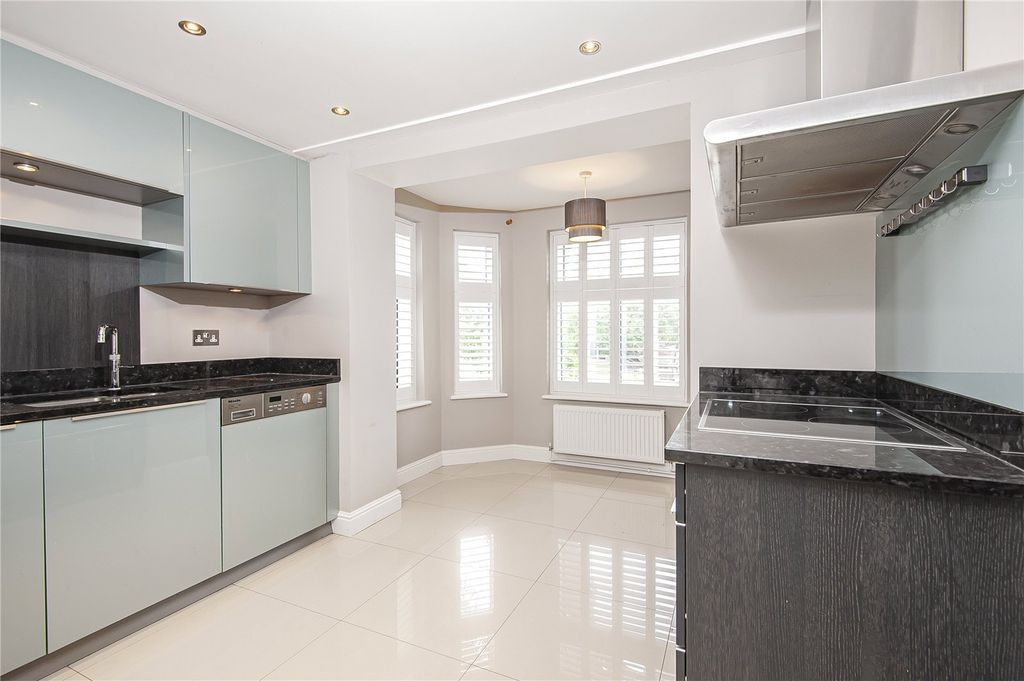 Property photo 2 of 17 Picture No. 02