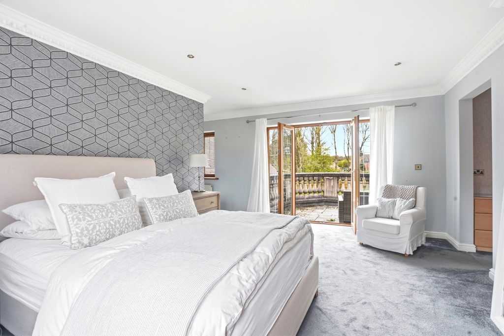 Additional image 26 of 6 bed detached house for saleBirchwood Dell, Bessacar, Doncaster DN4