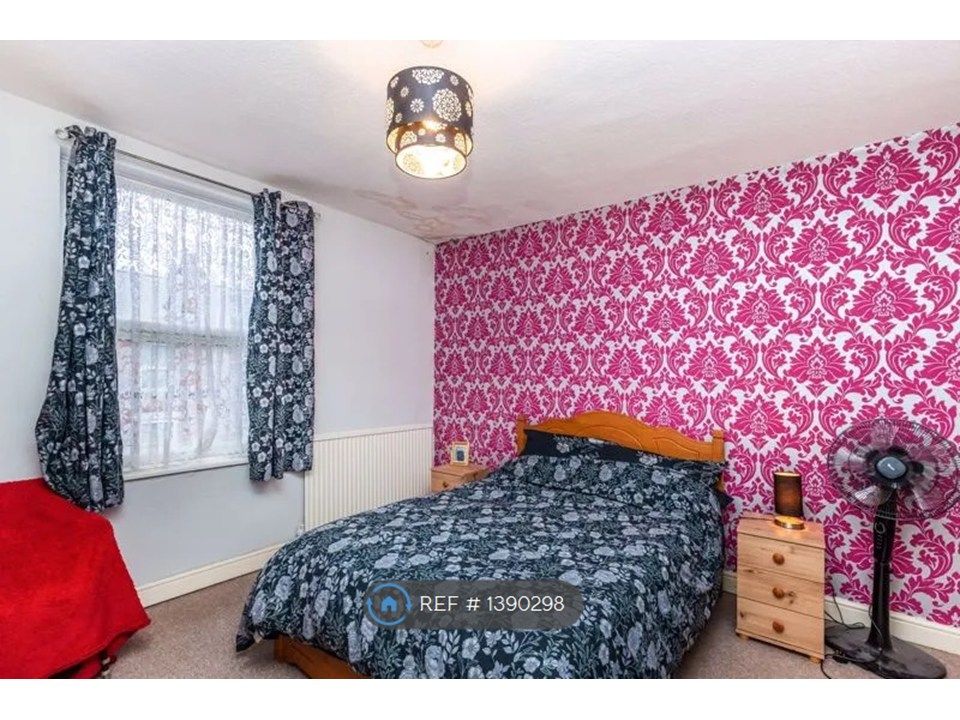Property photo 3 of 9