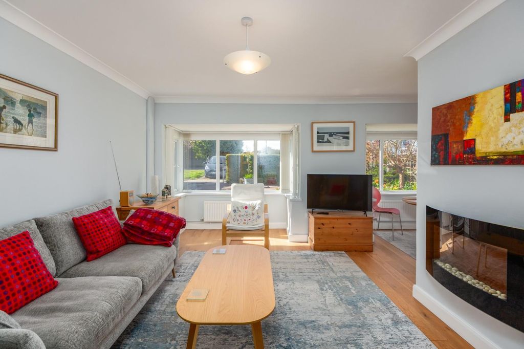 Property photo 2 of 38 Cz0A0003-Edit.Jpg