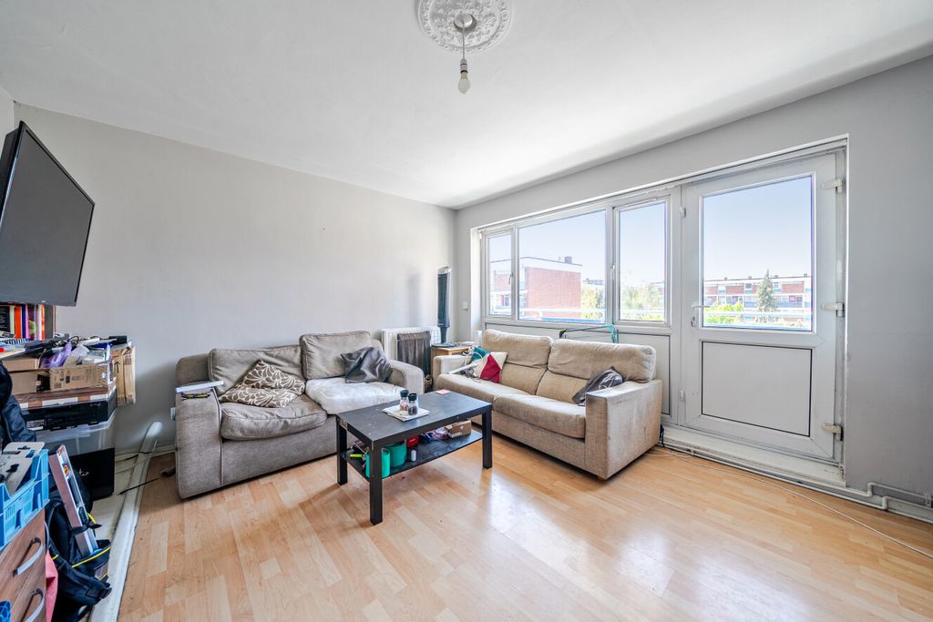 Property photo 1 of 15 1448794-12-69E8B6...