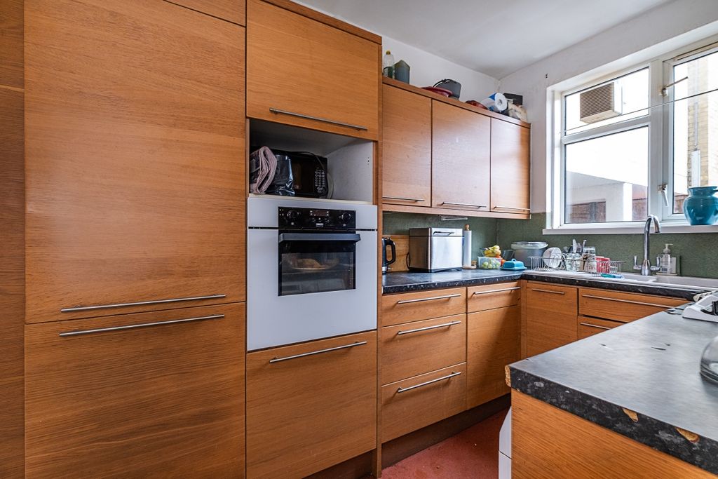 Property photo 1 of 5 5-Chilton-Court-008