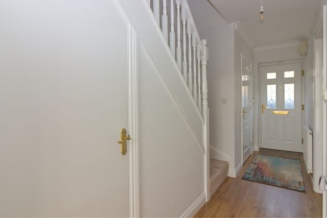 Property photo 3 of 17 Hallway