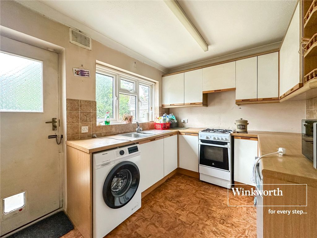 Property photo 2 of 13 Picture No. 10