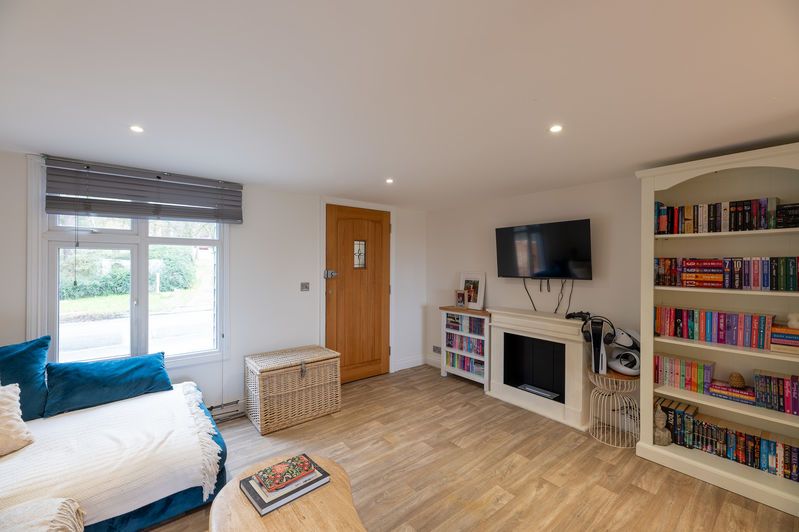 Property photo 2 of 14 Photo 6