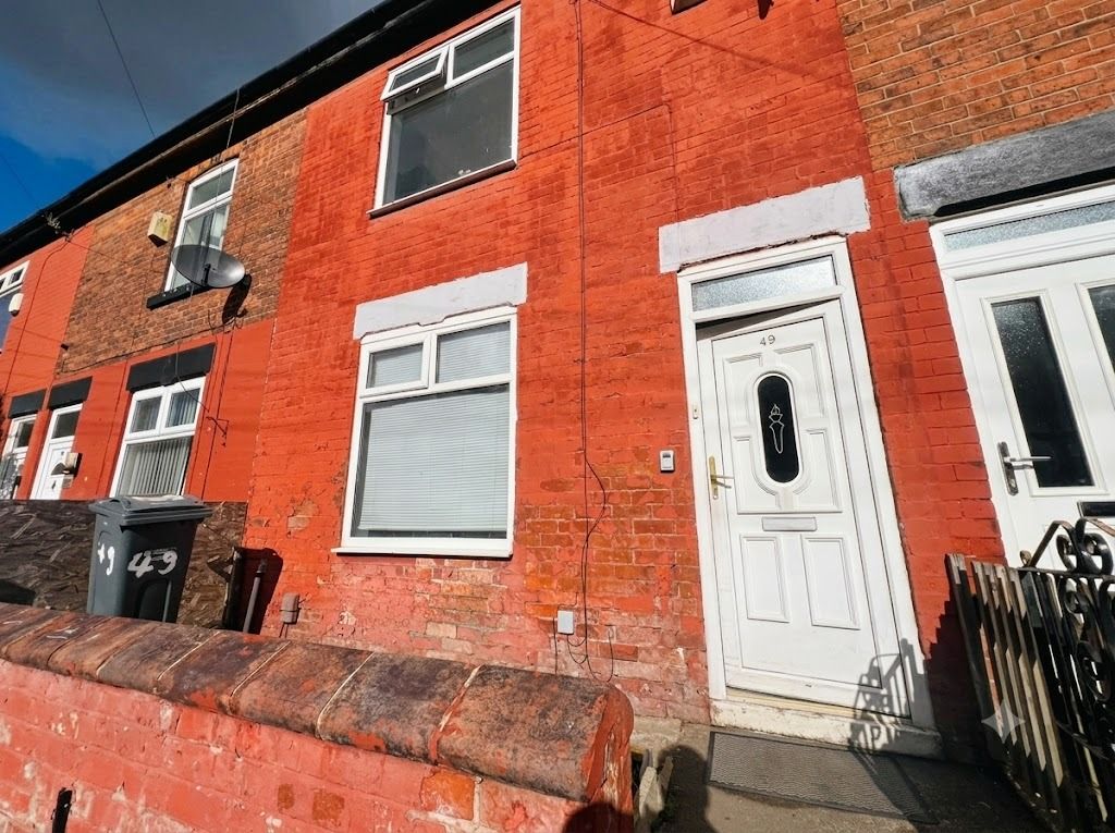 Property photo 1 of 8