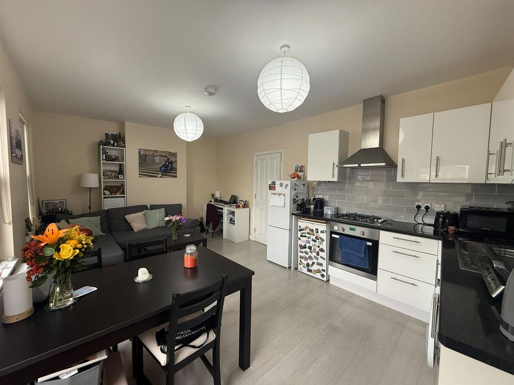 Property photo 2 of 6 4.Jpg