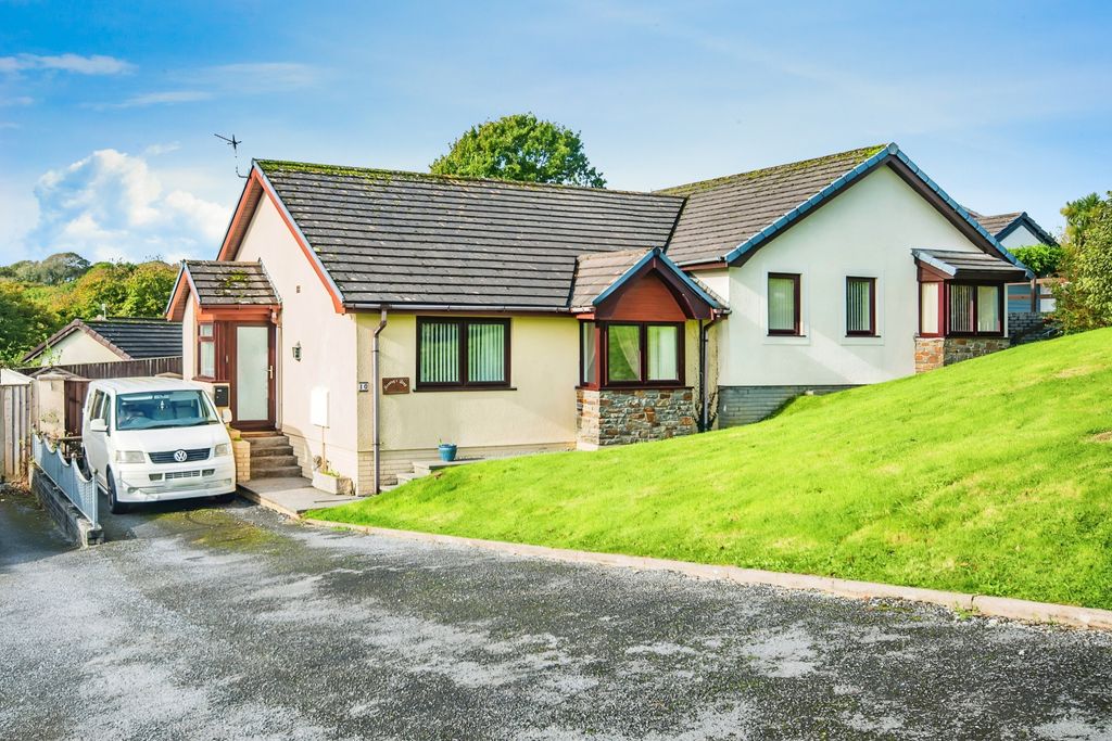 Property photo 1 of 15 Photography