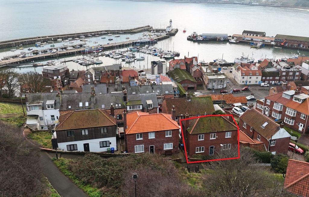 Property photo 2 of 33