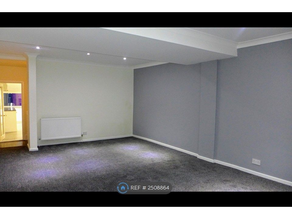Property photo 2 of 9 Dining Room/Living Room/Games Room/Play Room