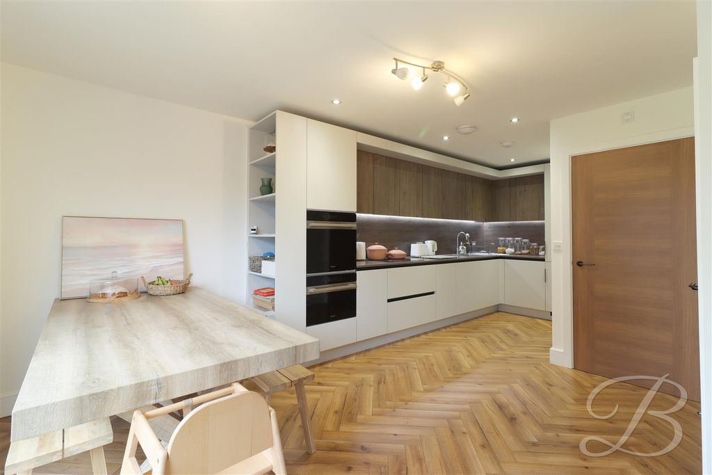 Property photo 3 of 20 Img_7961_1.Jpg